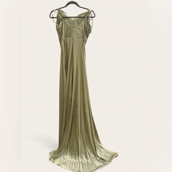 Elegant Strapless Green Dress - Picture 3 of 6